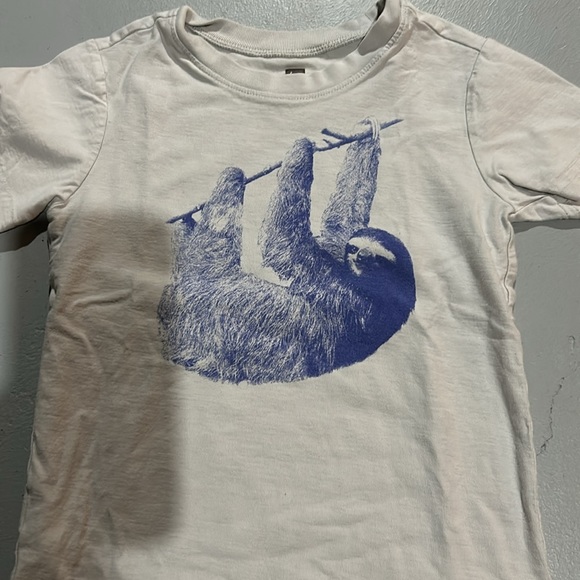 Lot 5 fun toddler boy play shirts - Picture 6 of 11